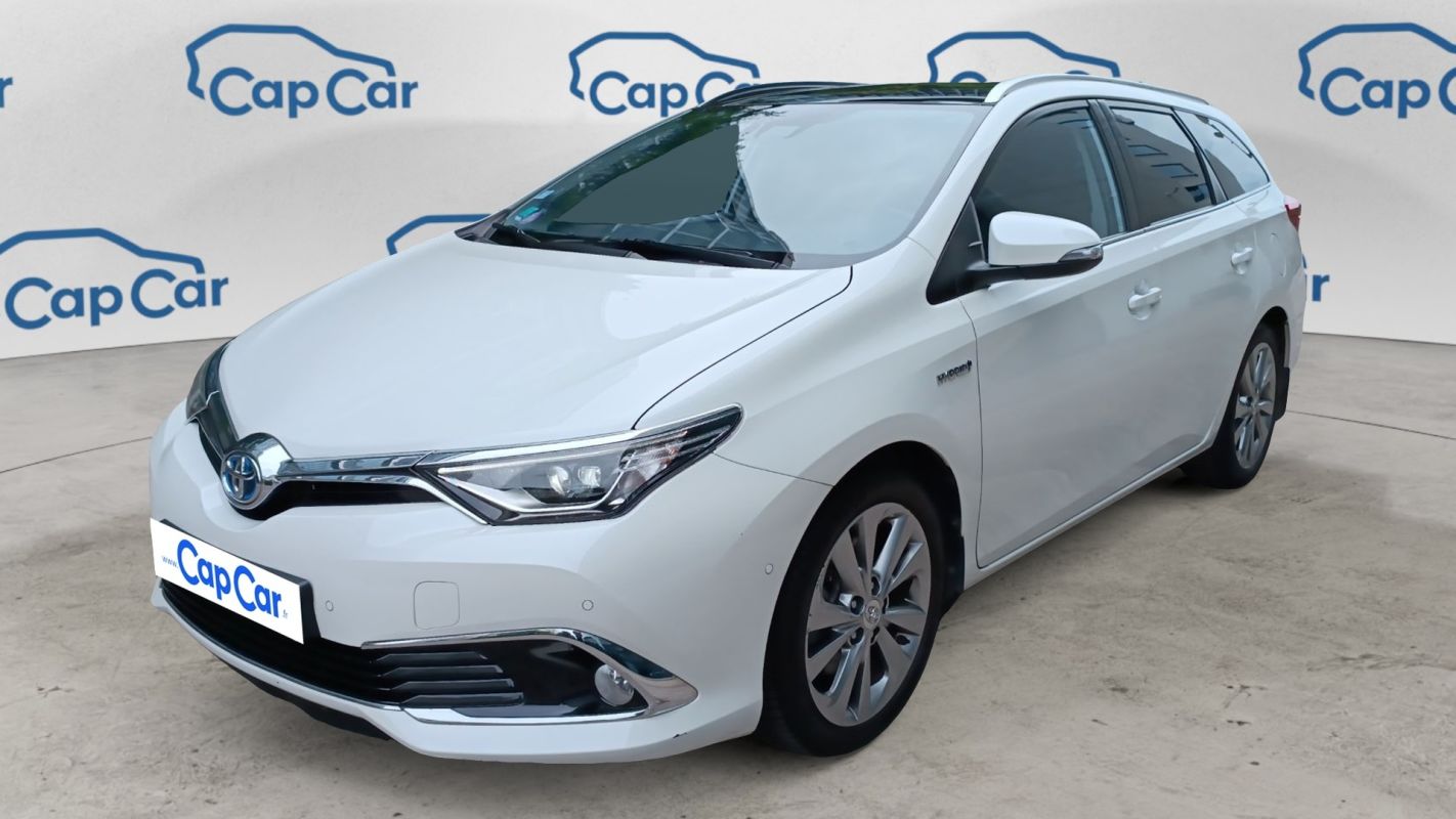 Toyota Auris Sport Touring II 1.8 Hybride 136 Executive / Toit Panoramique